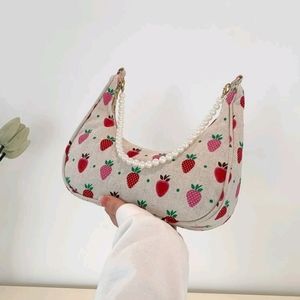 Strawberry  handbag🍓